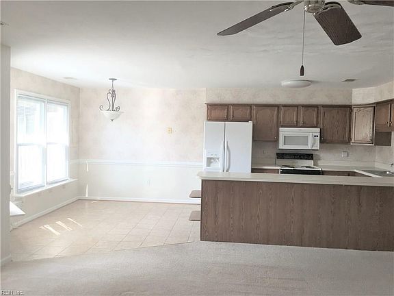 4th image of 4764 Open Greens Dr