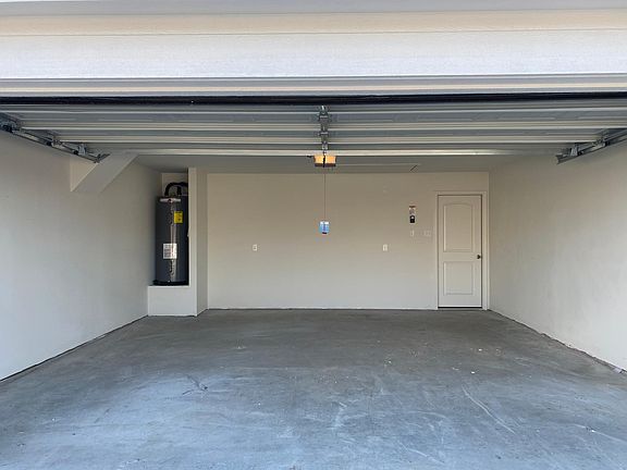 4th image of 2101 Belmont Ave