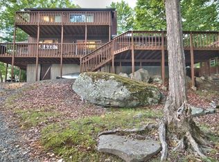 2267 Lakeview Ct, Lake Ariel, PA 18436