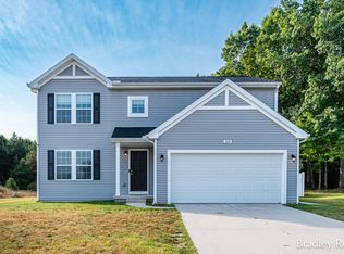 1109 Pinewood Dr, Greenville, MI 48838