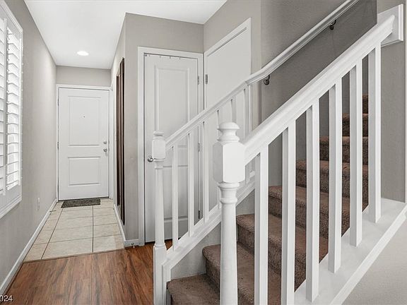 4th image of 1844 Molly Meadows St