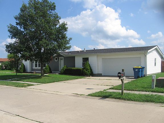 2nd image of 717 Margaret Ct