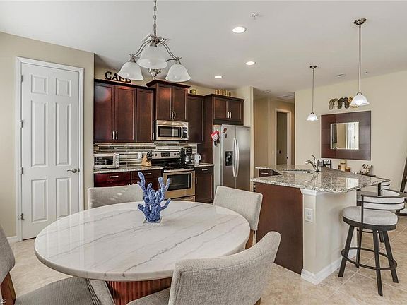 5th image of 11308 Monte Carlo BLVD #202