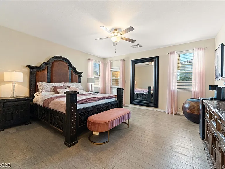 8929 Glenistar Gate Ave — Photo 23
