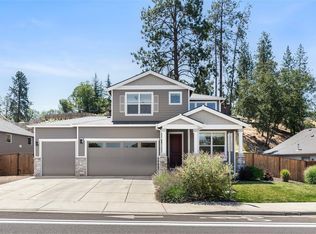 314 Arrowhead Trl, Eagle Point, OR 97524