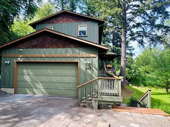 957 SW Fellows St, McMinnville, OR 97128