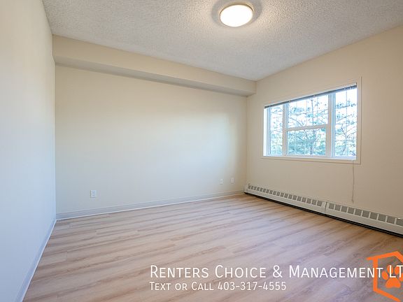 5th image of 1730 10th Ave S #320
