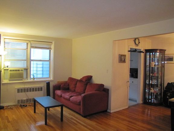 3rd image of 525 W 236th St APT 5J
