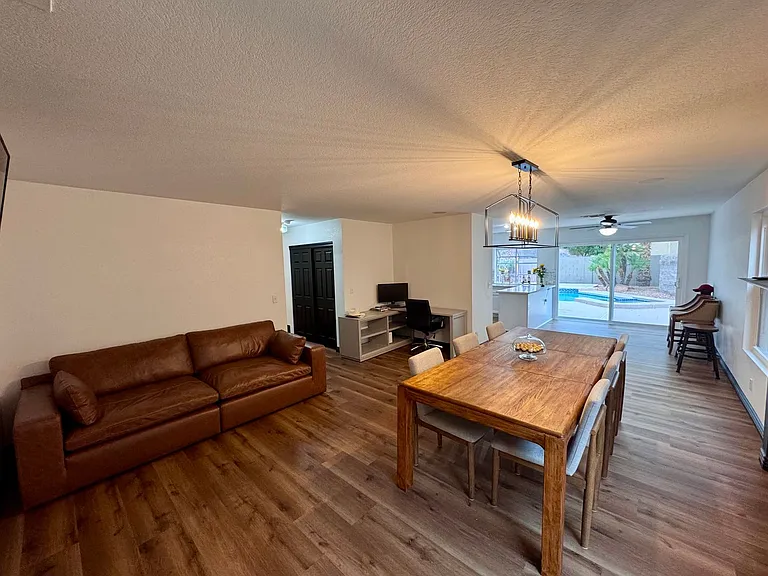 2056 Pinion Springs Dr — Photo 10