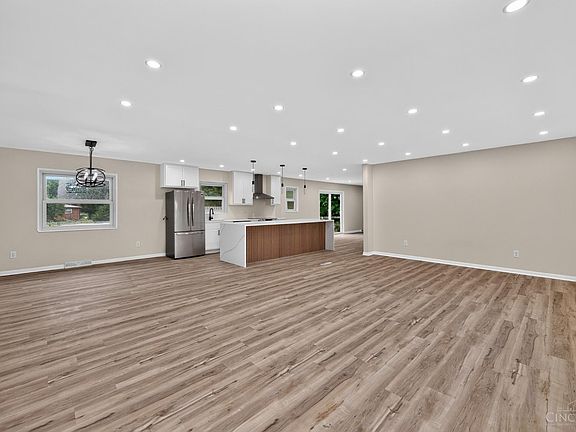 5th image of 7524 Fruitwood Ave