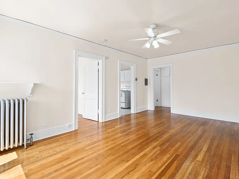 1526 SE Hawthorne Blvd #1 — Photo 8