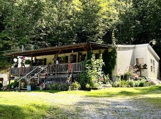 1696 Bucks Garden Rd, Summersville, WV 26651