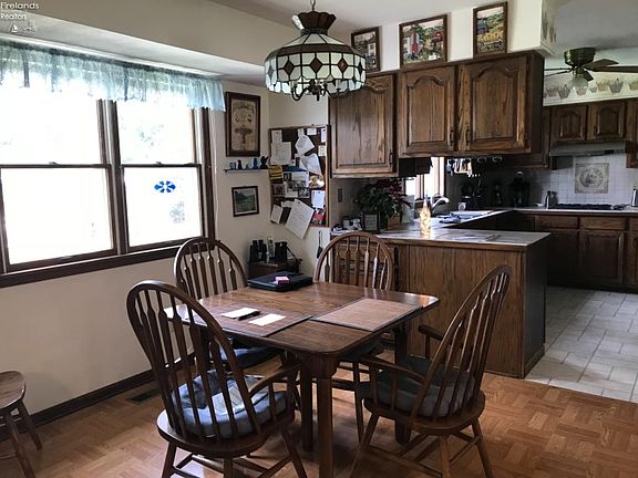 4th image of 102 Autumn Ln