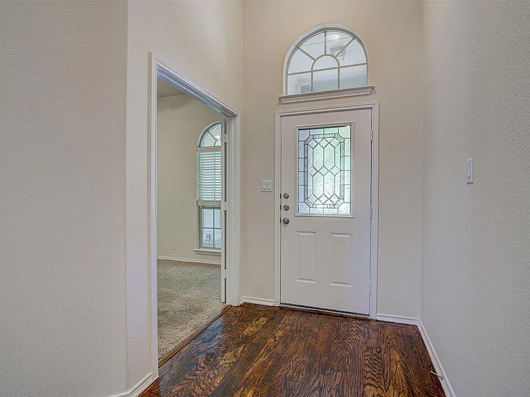 1610 Greenside Dr — Photo 10