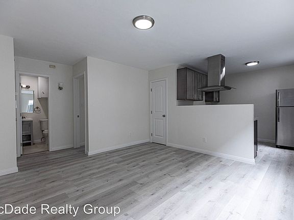 3rd image of 4162 51st St APT 6