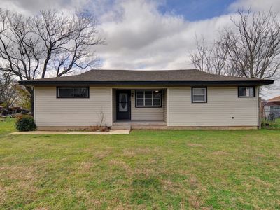 330 S Main St, Rhome, TX, 76078