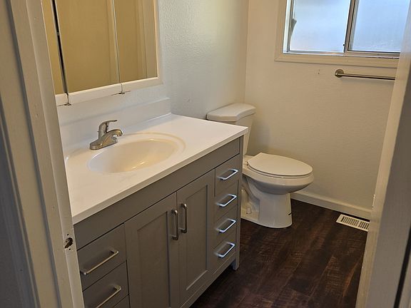 5th image of 2345 Rolling Hills Dr