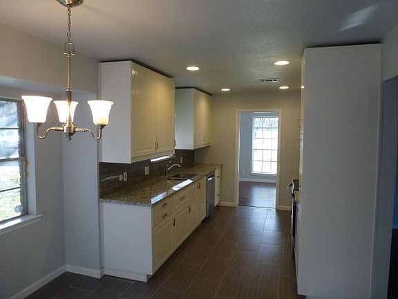 2nd image of 1831 E Cedar Elm Dr