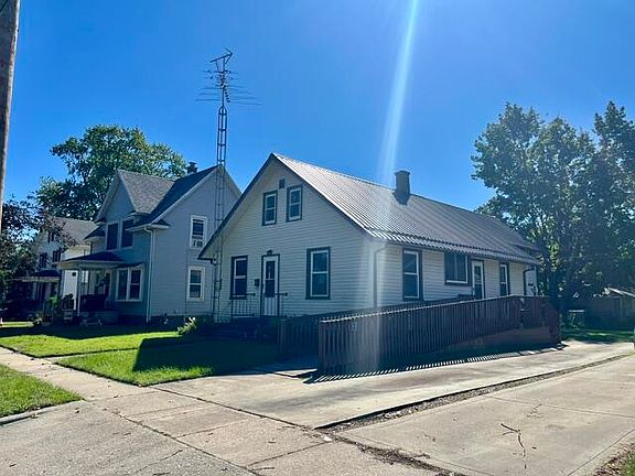 4th image of 306 North St