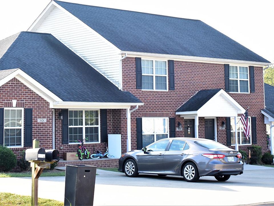 1st image of 1606 Manchester Trl NE