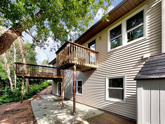 5th image of 1306 Vista Dr