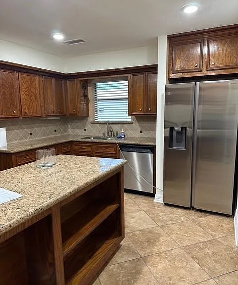 4503 Patterson Ln — Photo 10