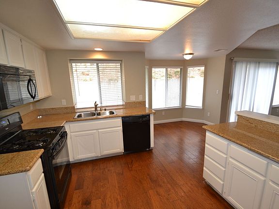 5th image of 11873 Cornell Ln