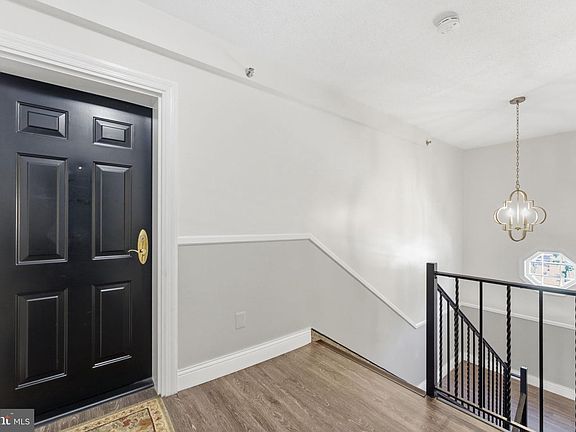 3rd image of 612 Bashford Ln Unit 1222