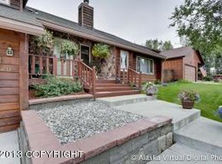 6720 Gloucester Pl, Anchorage, AK 99504