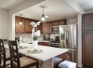 549 East St, Oxnard, CA 93030