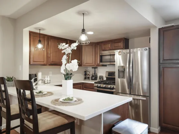 549 East St, Oxnard, CA 93030