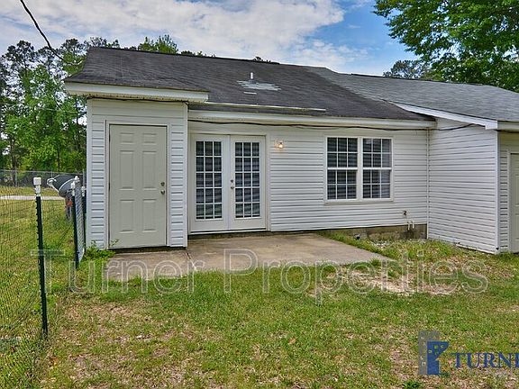 5th image of 1844 Horseshoe Dr #C