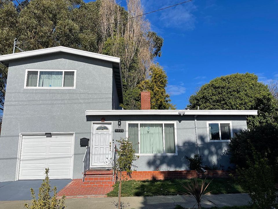 1st image of 3221 Moran Ave