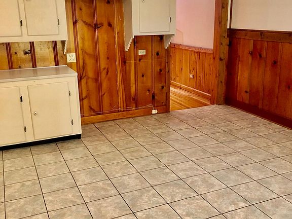 3rd image of 308 Wright Ave