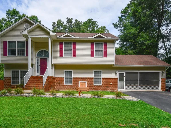 105 Needwood Dr, Ruther Glen, VA 22546