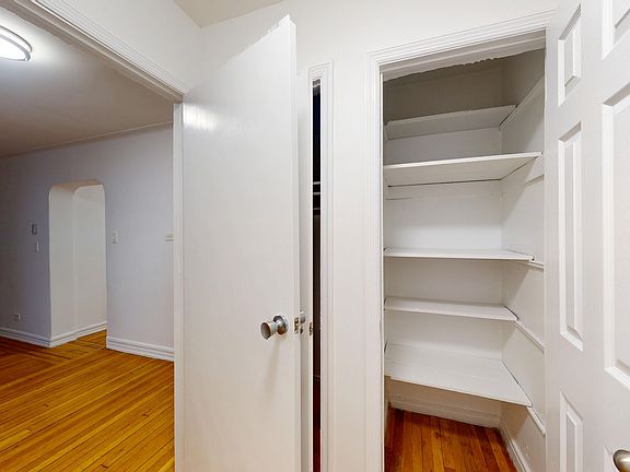 5th image of 40-66 Ithaca St #2B