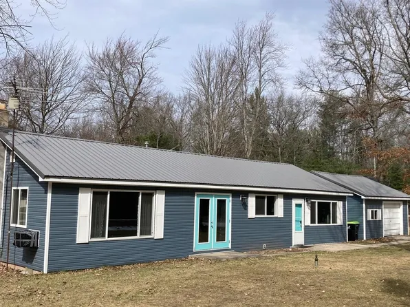 8693 South St, Saint Helen, MI 48656