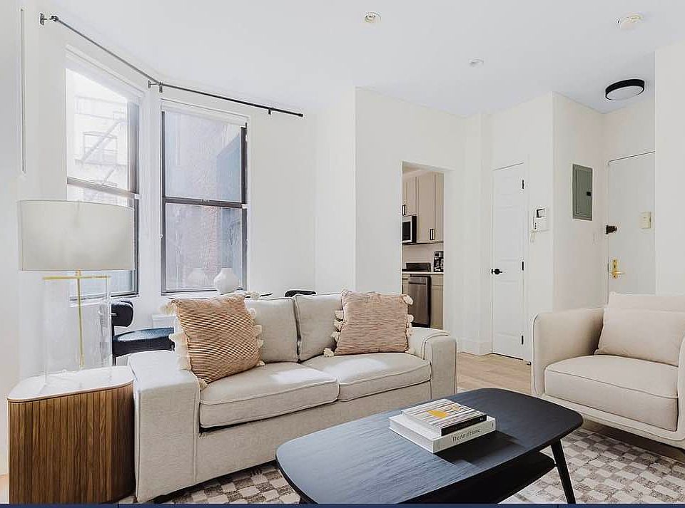 1st image of 226 W 97th St APT 2A