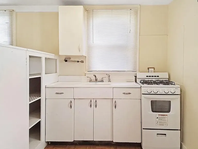451 Durand Dr NE #1 — Photo 6