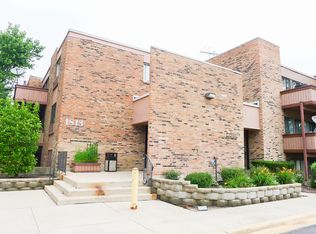 1813 Hemlock Pl, Schaumburg, IL 60173