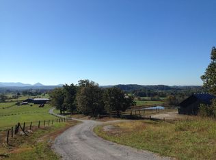 235 Embs Rd, Winchester, KY 40391