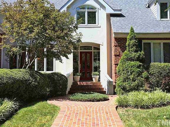 2nd image of 204 Chesley Ln