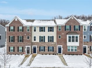 1138 Bean Ln, Akron, OH 44313