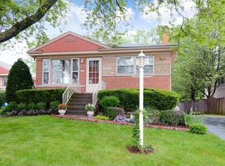 311 Park Ave, Clarendon Hills, IL 60514