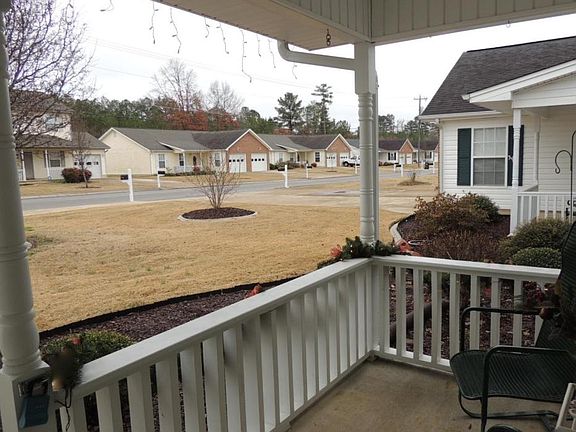 4th image of 432 Flagstone Dr #36B