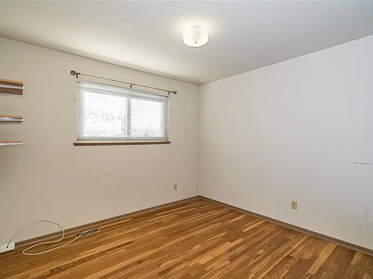 11943 Glen West Dr — Photo 14