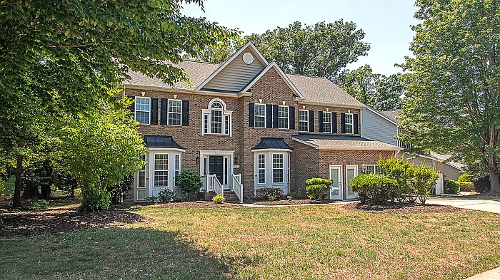 4 bed, 3.5 bath, 4386 sqft, $3,450 — Photo 3