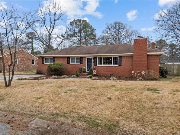 809 Pinecrest Rd, Virginia Beach, VA 23464