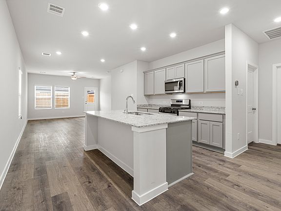 5th image of 17311 Gentle Doves Ln