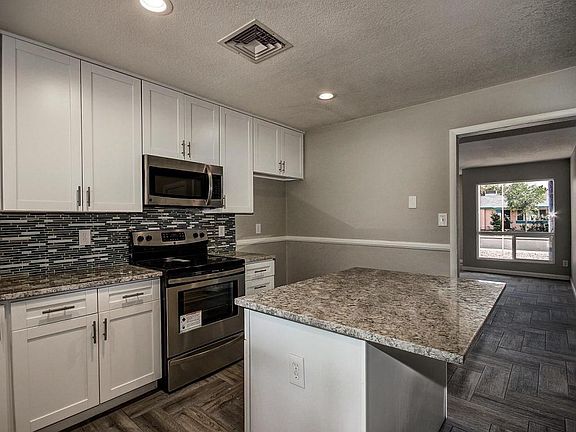 4th image of 2158 E Juanita Ave